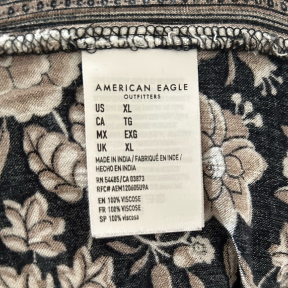 American Eagle High Rise Flowy Wide Leg Pull On Pattern Pants - Picture 5 of 5